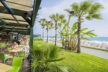 Sandy Hotel 4*