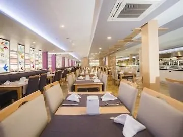 Sandy Hotel